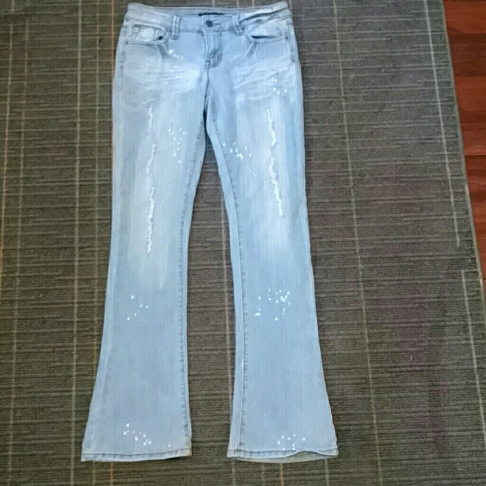 Women's faded ripped jeans